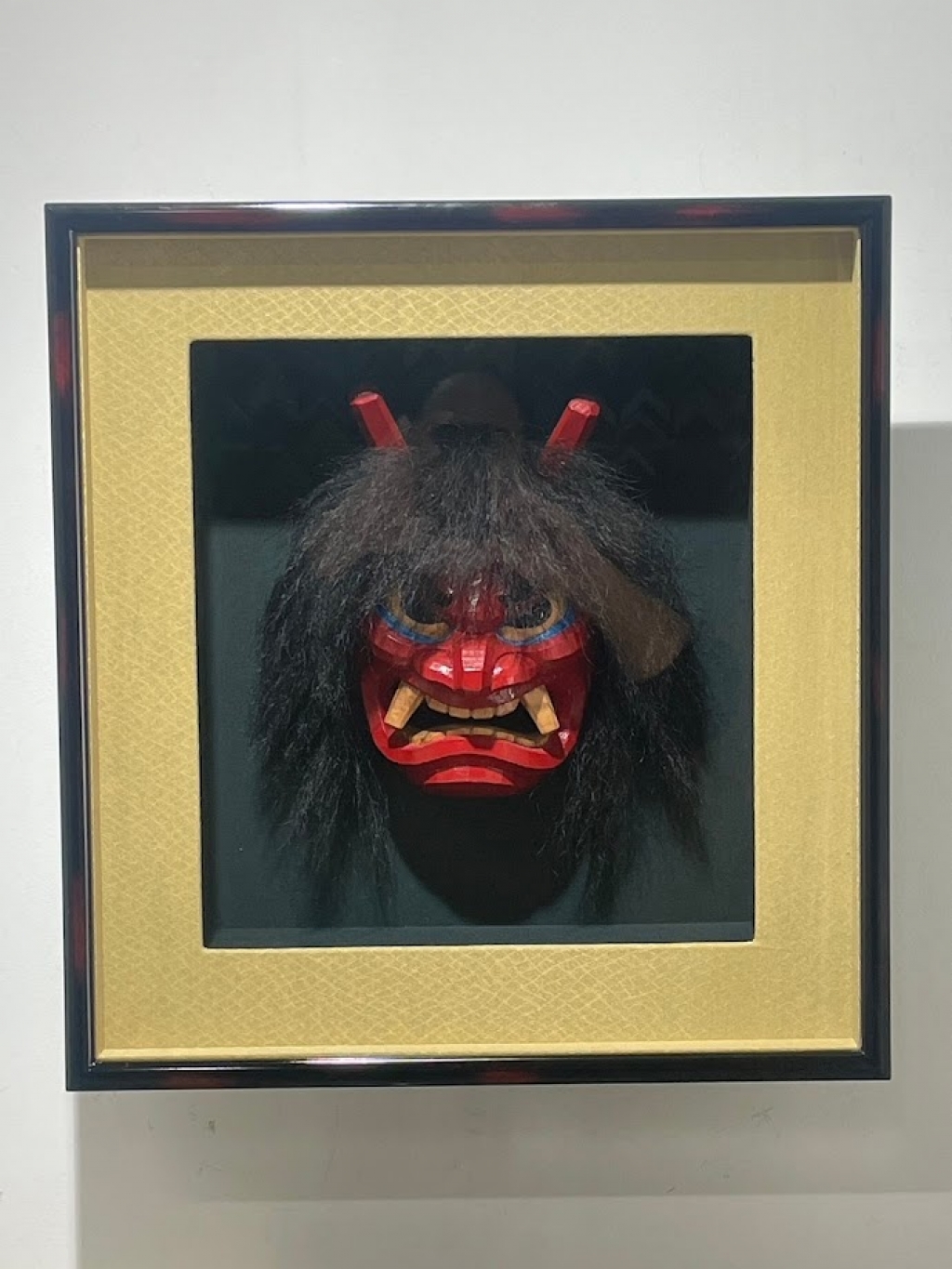 鬼のお面の額装